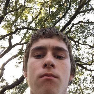 Meet your Posher, Connor